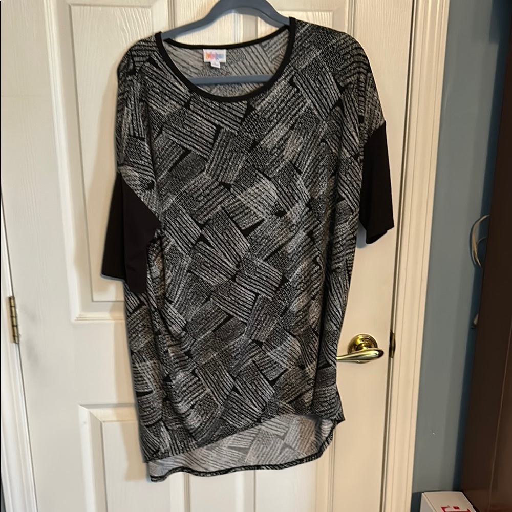 Black and Gray Women's Top